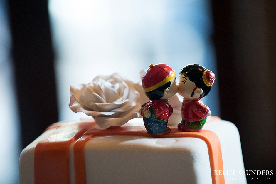 Cafe Cortina Wedding Chinese cake topper